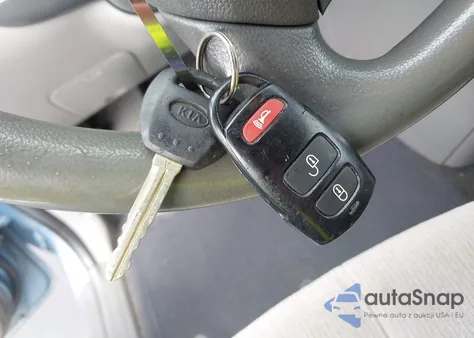 2010 Kia Sedona Lx из США, поврежденный, VIN KNDMG4C34A6356735